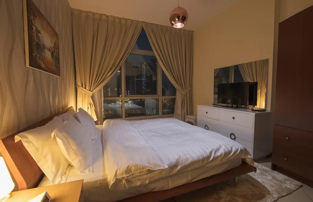 Two Bedroom Apartment With Sea View - Marina Diamond 4 Dubai