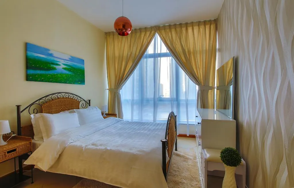 Two Bedroom Apartment With Sea View - Marina Diamond 4 Dubai